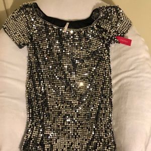 This is a really cute party dress!!!! It’s adorbs